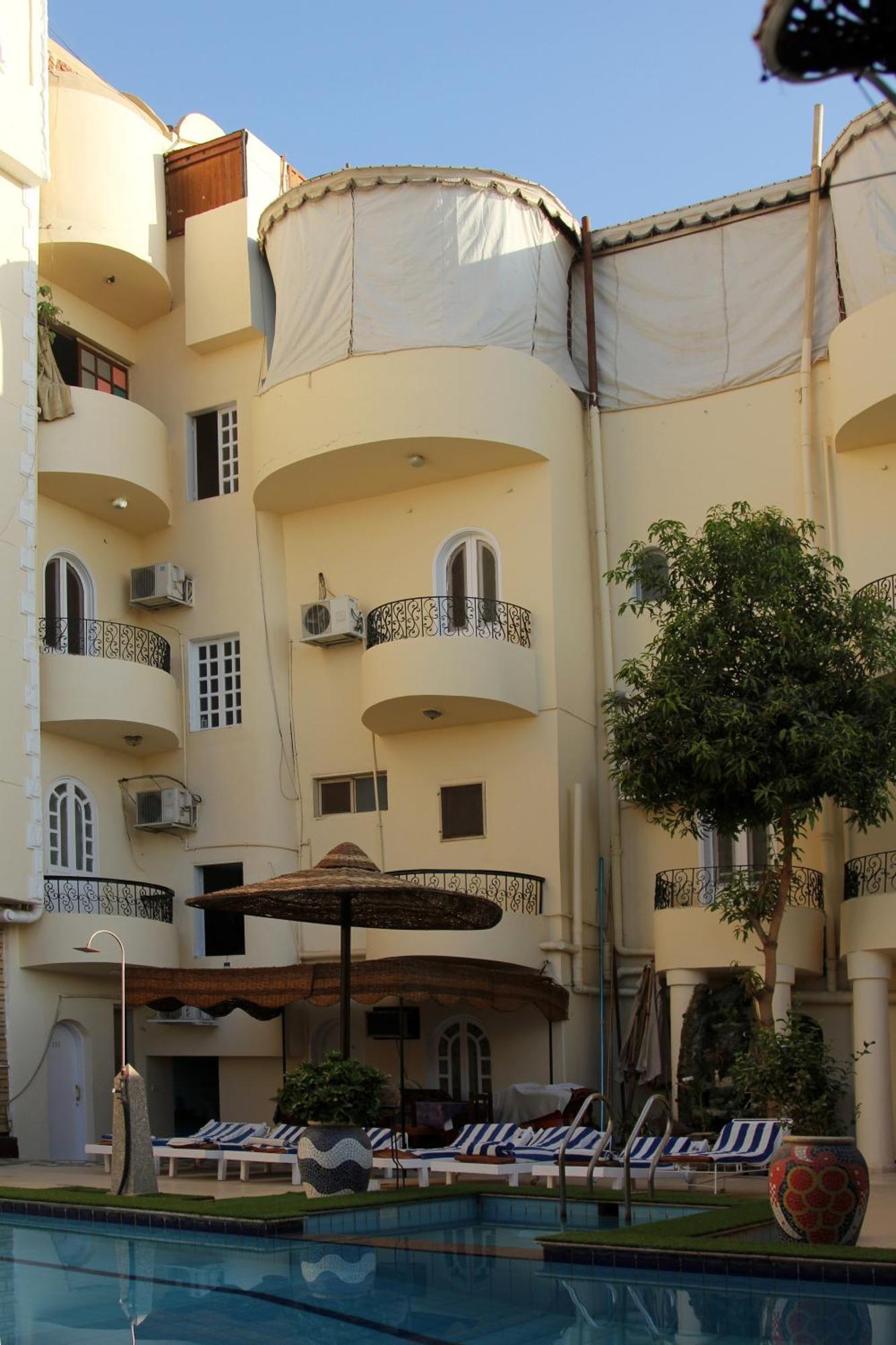 Nile Valley Hotel Luxor Exteriör bild