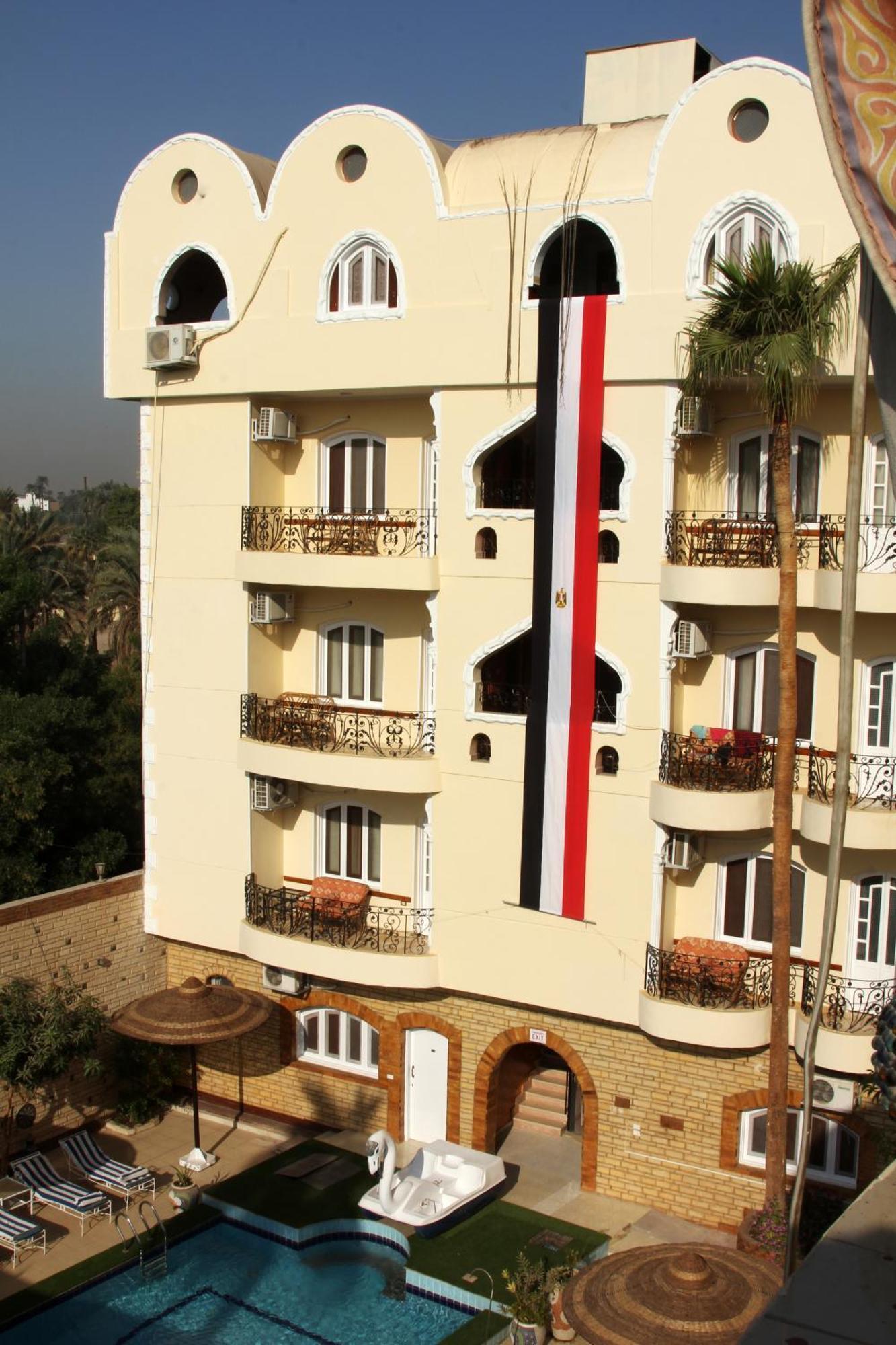 Nile Valley Hotel Luxor Exteriör bild