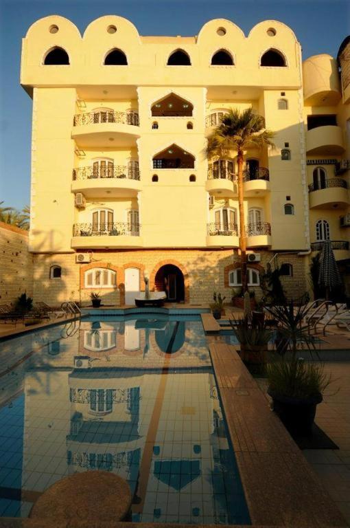 Nile Valley Hotel Luxor Exteriör bild