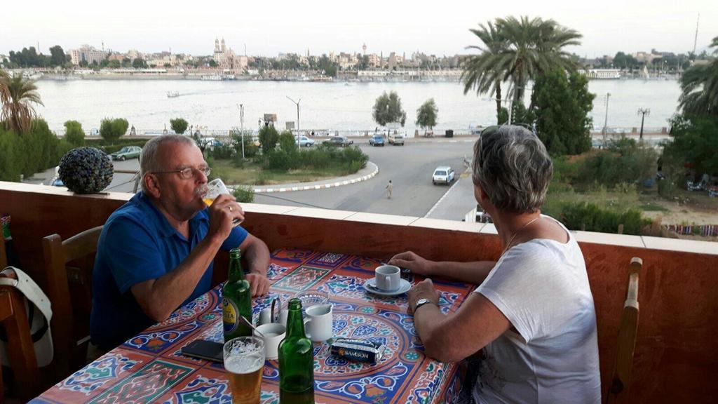Nile Valley Hotel Luxor Exteriör bild