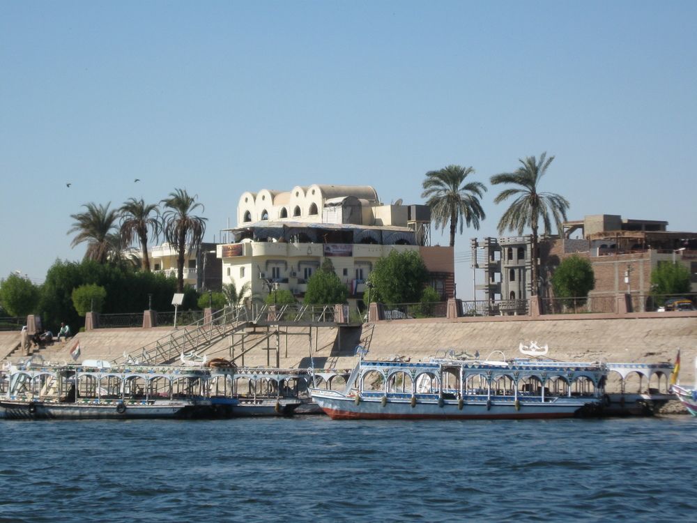 Nile Valley Hotel Luxor Exteriör bild